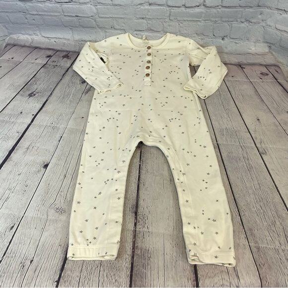 Quincy Mae Star Pattern Long Sleeve Romper - Picture 1 of 4